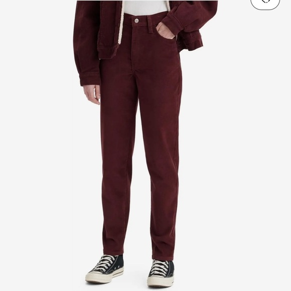 Levi's High Waisted High Rise Relaxed Mom Jean Size 26 NWT - Picture 1 of 17